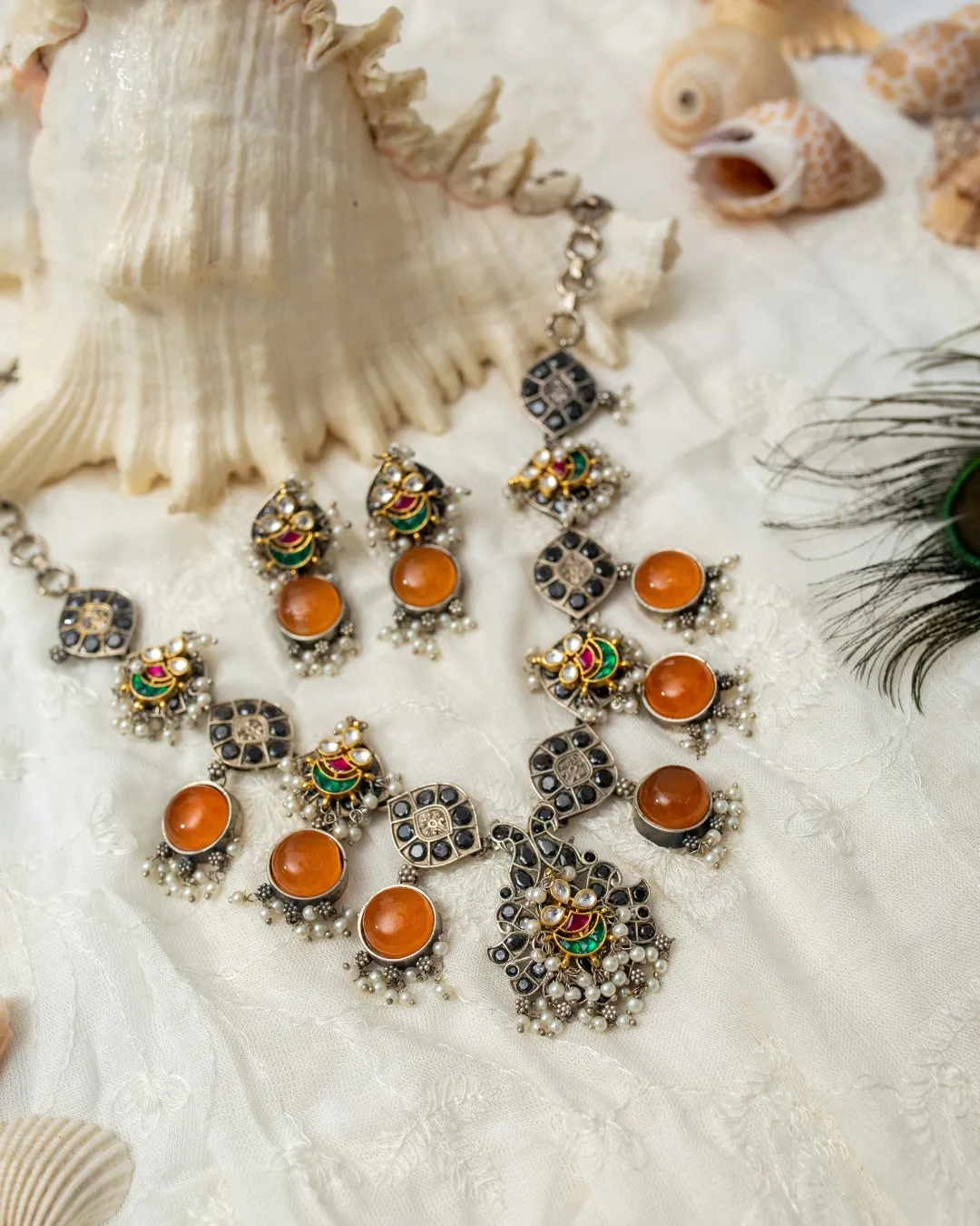 Orange Carnelian stone Choker Necklace With Pachi Kundan