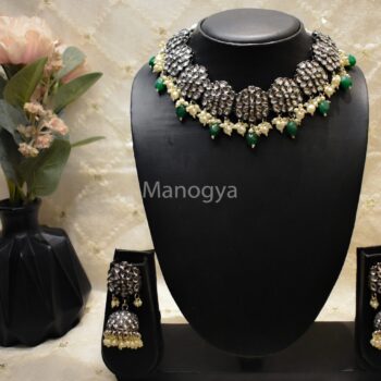 Sareen Kundan Necklace Set