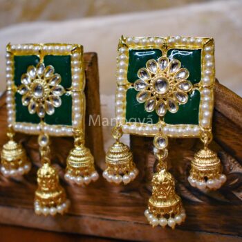 Iraisa Square Earrings