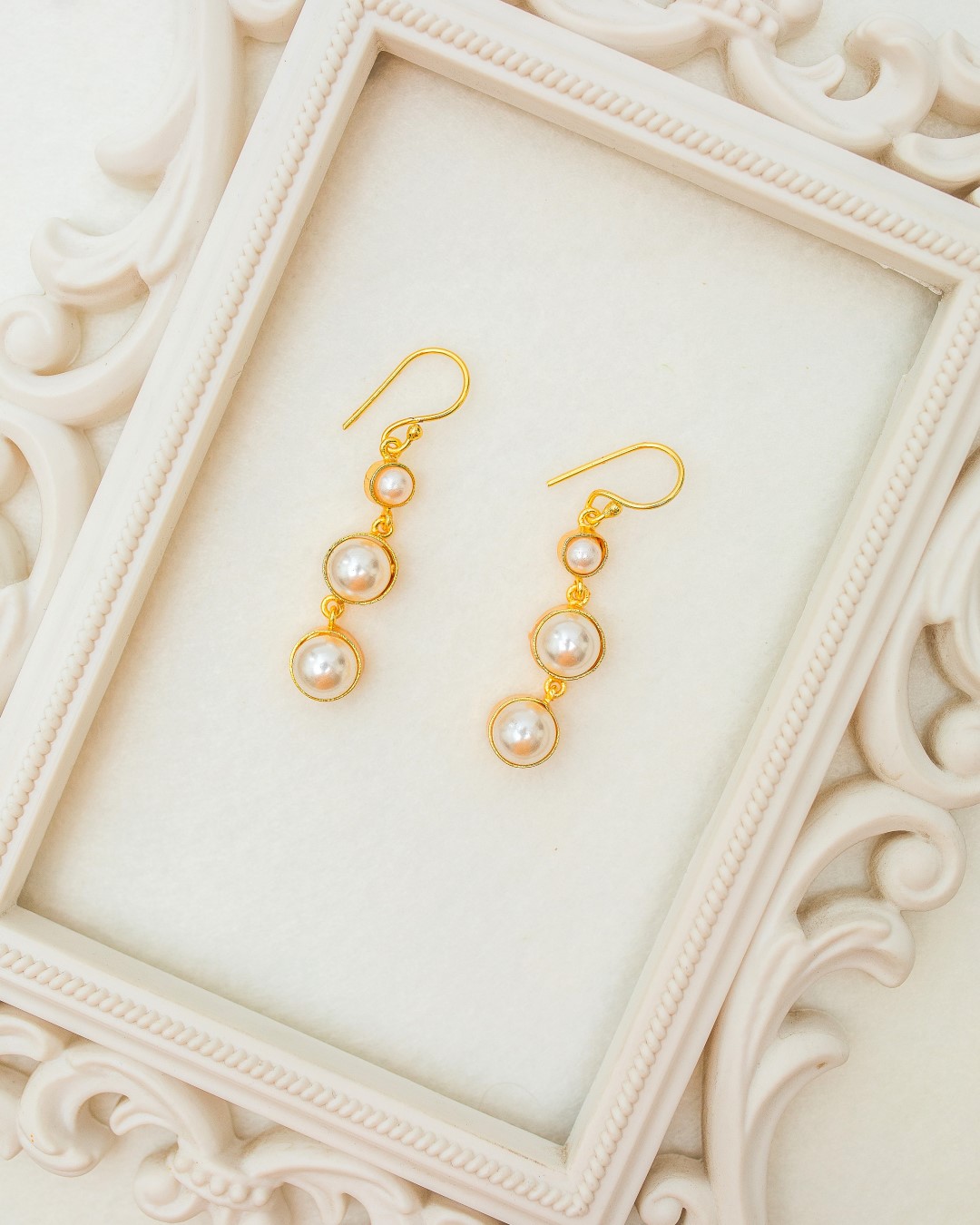 Alara Pearl Earrings