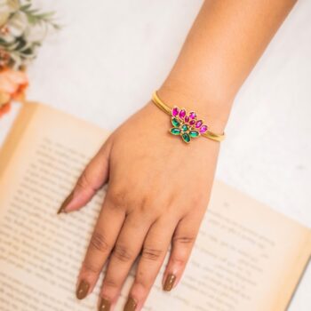 Aryahi Lotus Bracelet