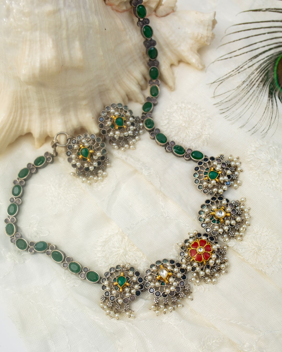 Ayesha Pachi Kundan Silver Lookalike Necklace Set