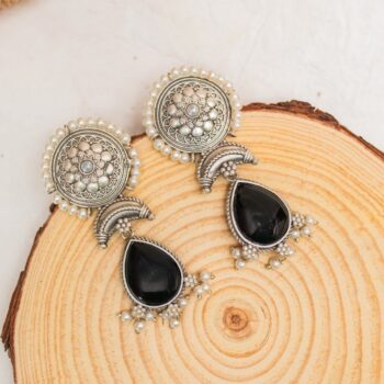 Elnara Pearl and Monalisa Earrings - Black