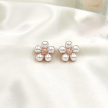 Florence Pearl Flower Studs