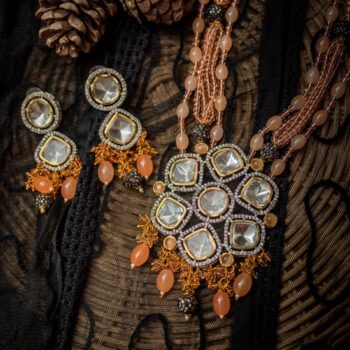 Irya Polki Flower Long Necklace Set - Peach