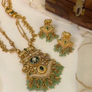 Kaanti Long Heritage Elephant Pendant Necklace Set - Green