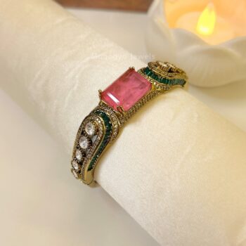 Komal Regal Polki Bracelet - Pink