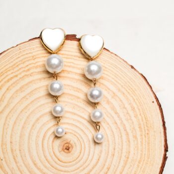 Leslie Heart Pearl Danglers