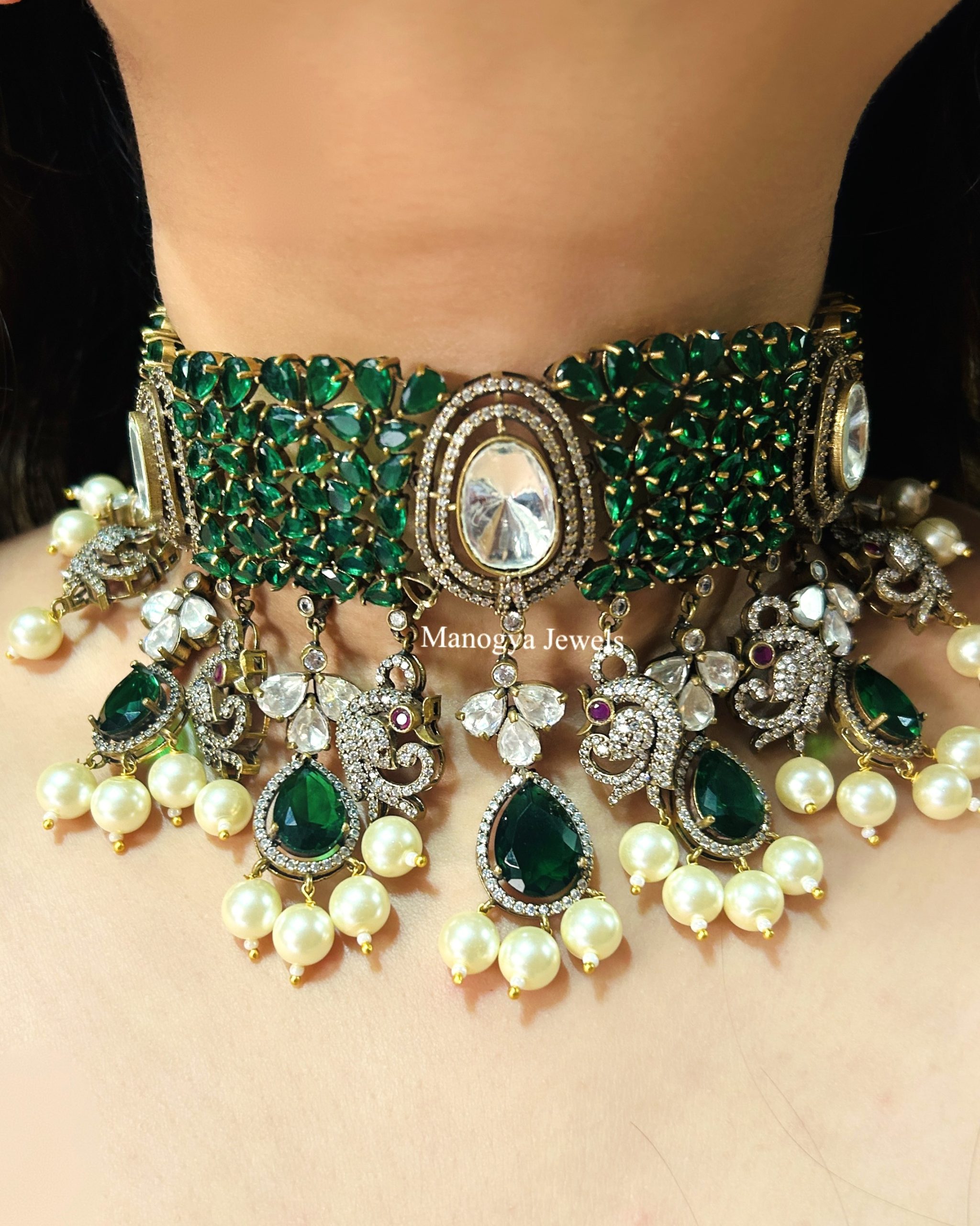 Mahtab Polki Choker Necklace Set - Emerald Green