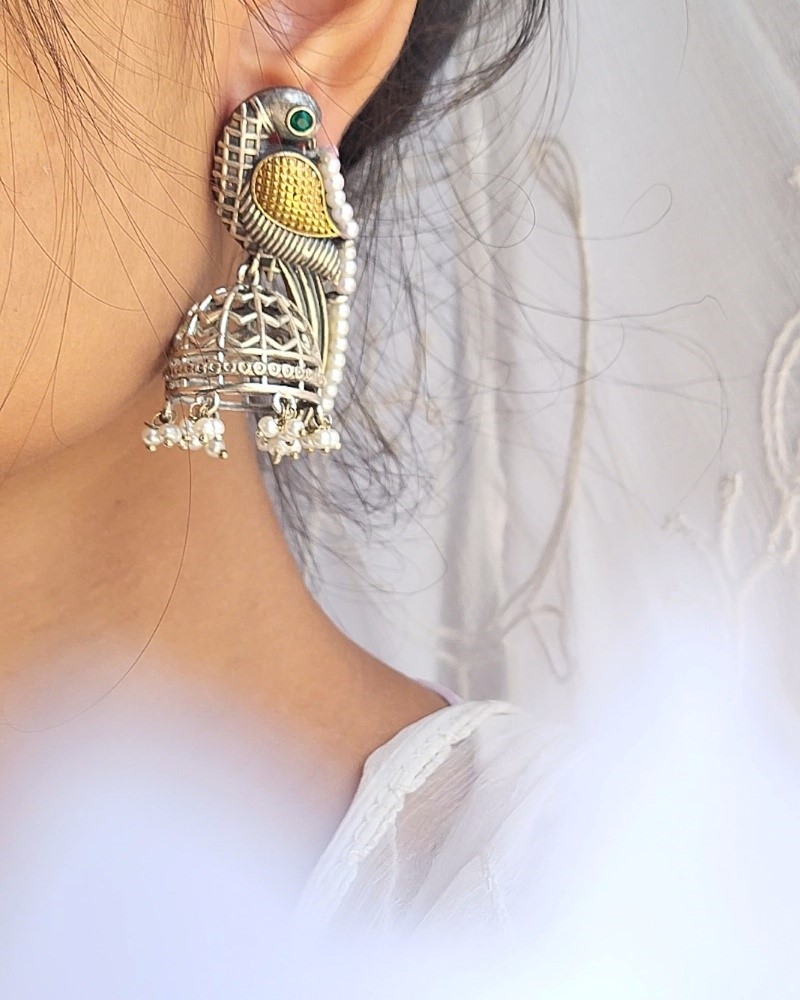 Pranshi Parrot Earrings - Green