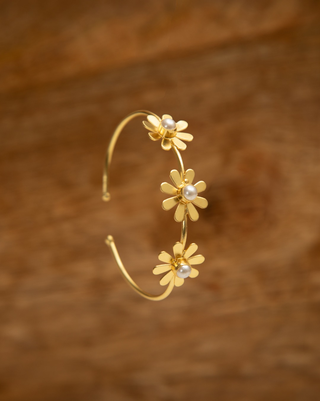 Veronica Three Flower Gold Bracelet