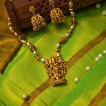 Ganadheesh Necklace Set