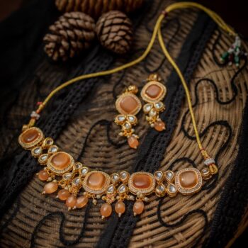 Vivya Kundan Choker Set - Peach