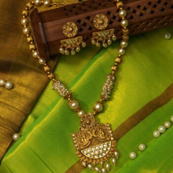 Shenai Necklace Set